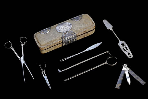 Surgeon's Pocket Kit or Plaster Box