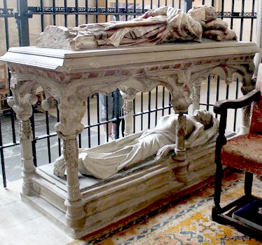 Transi Tomb Bishop of Beckynton